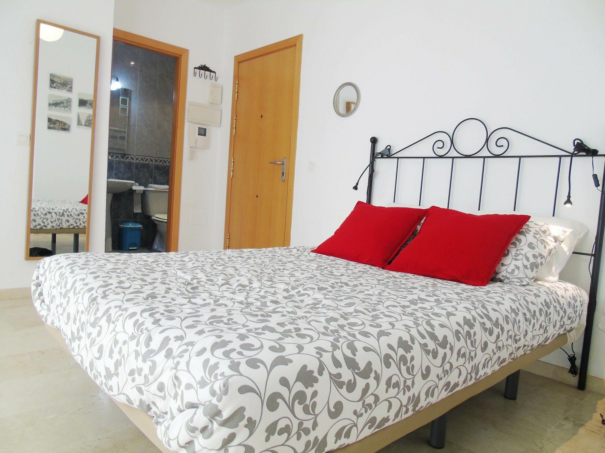 A&N Loft Merced Recently Renovated مالقة المظهر الخارجي الصورة